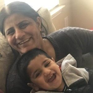 Meet your Posher, Shagufta